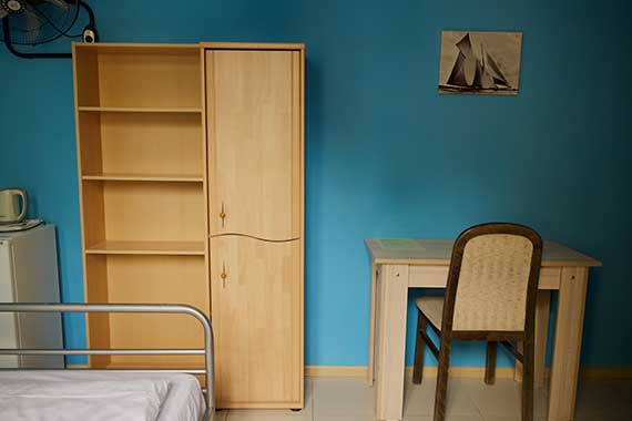 Holland room, fridge, kettle and closet